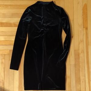 H&M Black Long Sleeve Velvet Dress